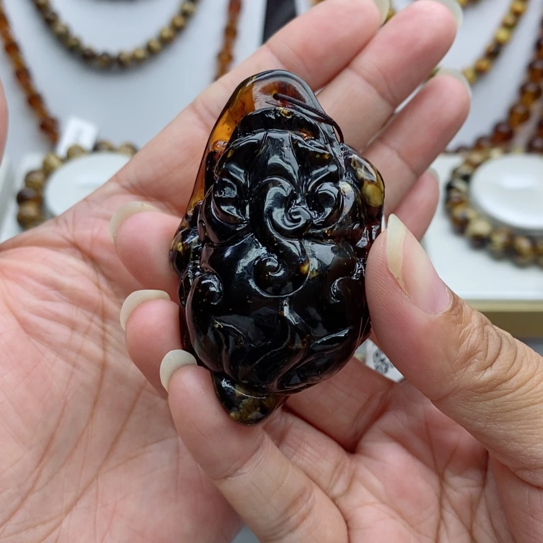 未镶嵌琥珀裸石那****么琥珀