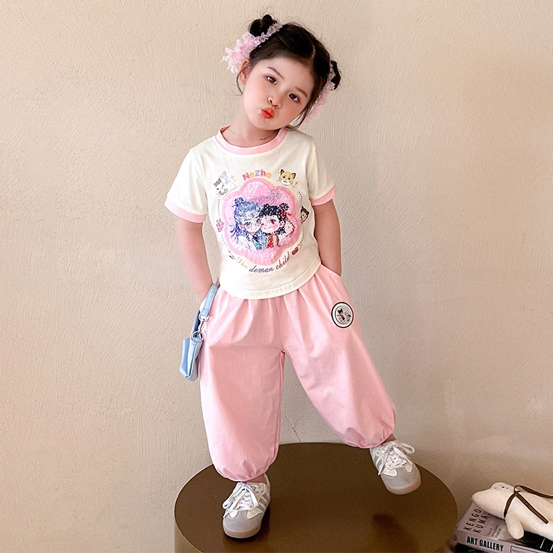 可爱卡通小女孩夏季新款哪吒亮片短袖长裤套装25新款休闲时髦衣服