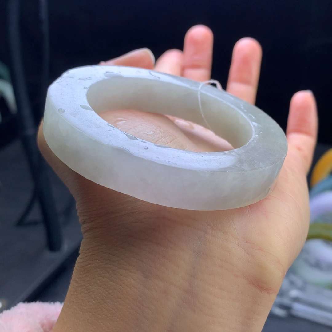 未镶嵌手镯定制翡翠
