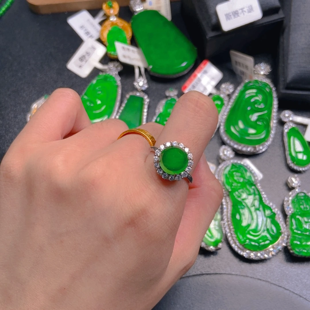 翡翠未镶嵌吊坠(不含链)