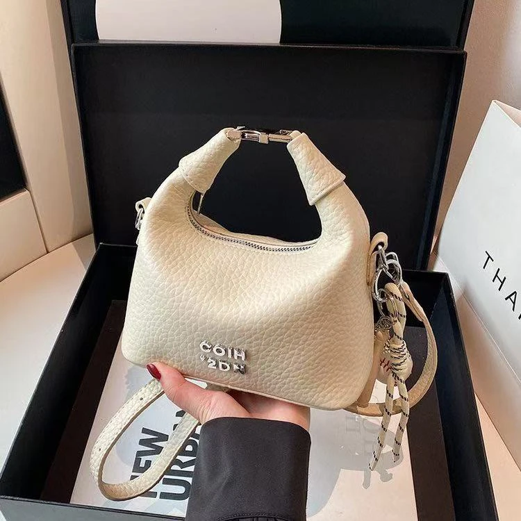 【刘营专属】新款小众百搭斜挎时尚爆款手拎包5002