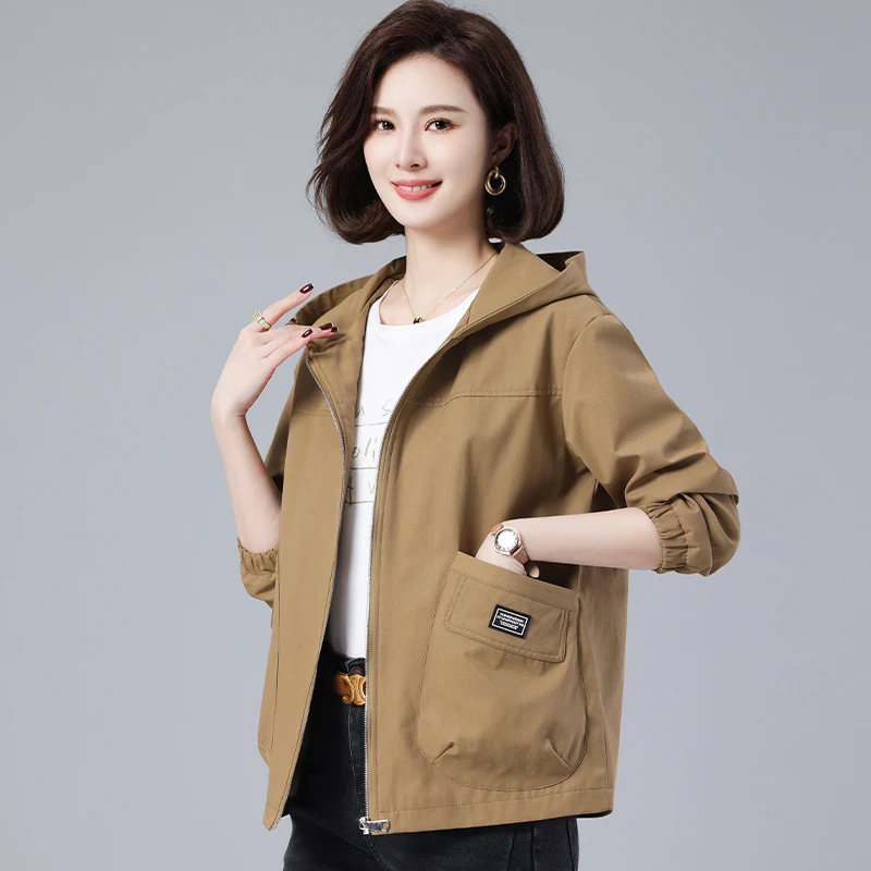 时尚洋气外套女宽松休闲2025春秋新款中年妈妈设计感小众连帽上衣