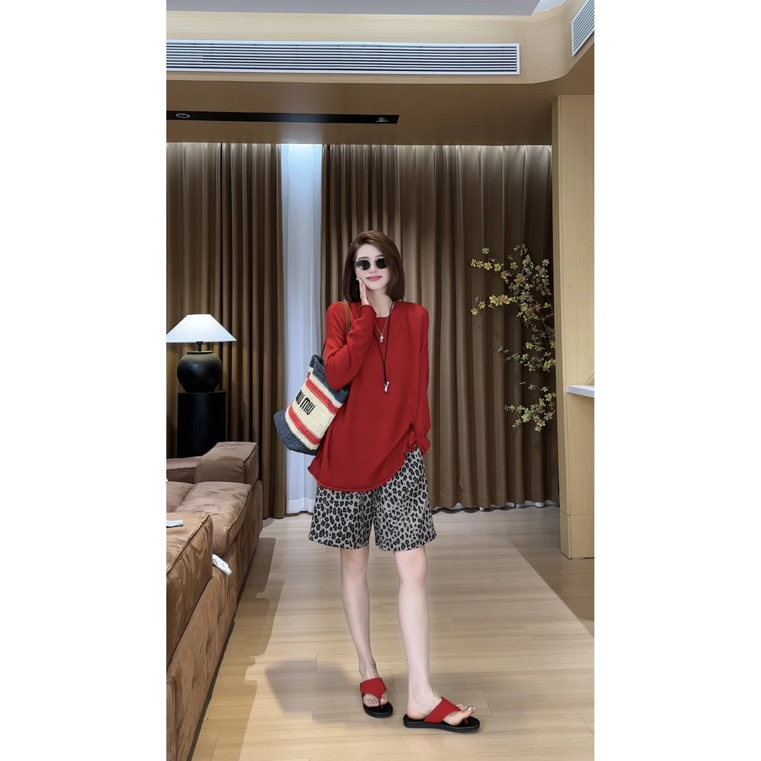 2025夏款小众设计极简风轻薄款百搭长袖针织衫 2504C2231