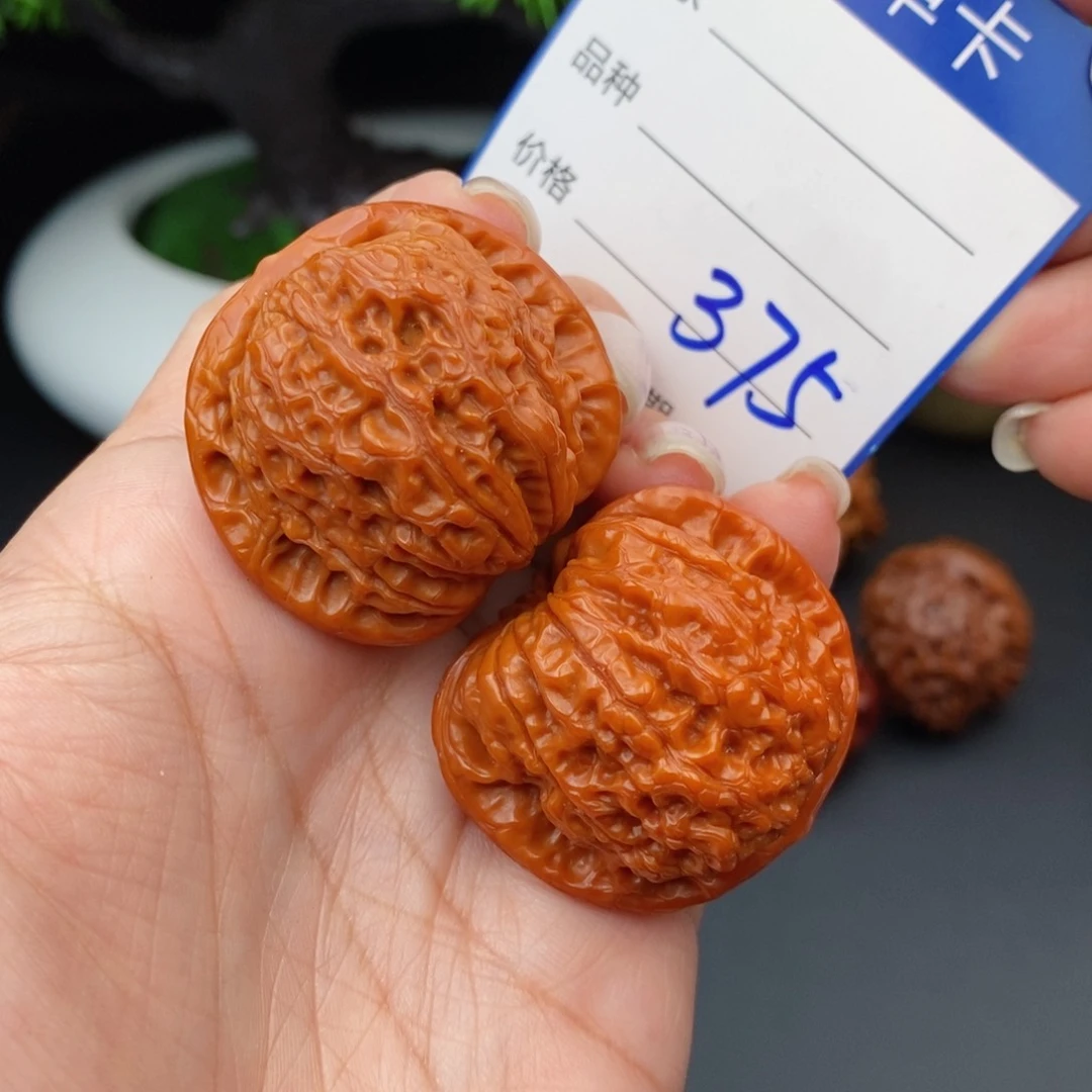 文玩核桃把件37血麒麟375