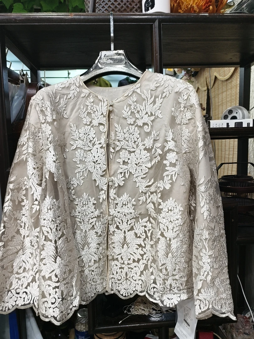 8001黄姐定制重工蕾丝名媛风圆领开衫