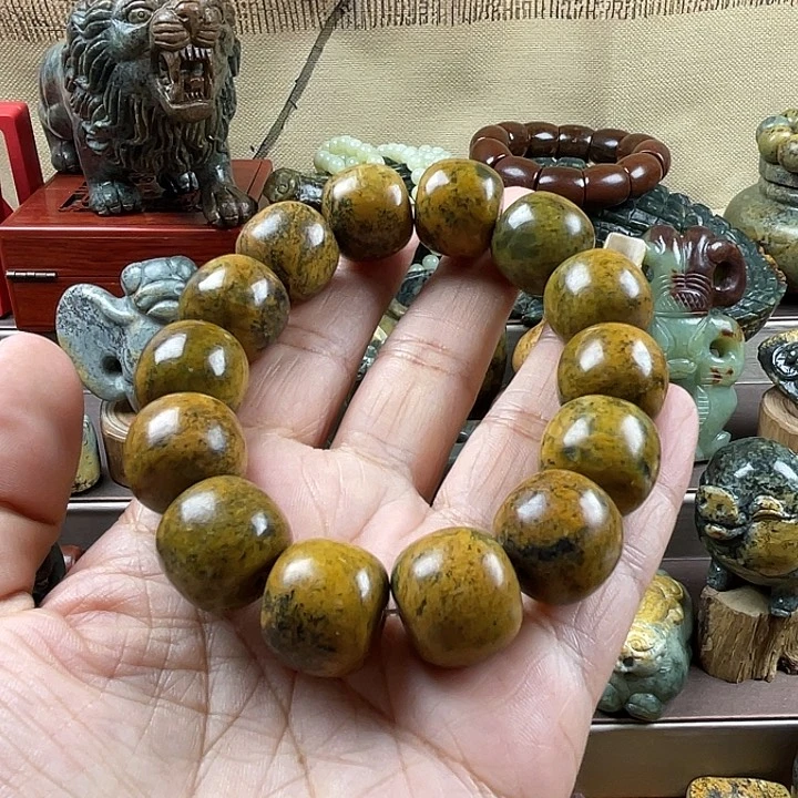 手串未镶嵌岫岩河磨玉（透闪石质玉）小*学