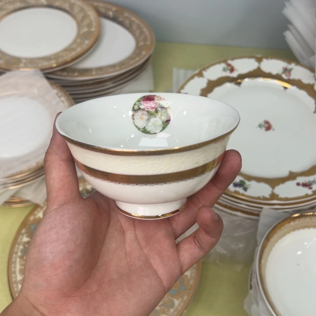 【闪购商品】瓷片艾****?4.75寸米饭碗一个一单