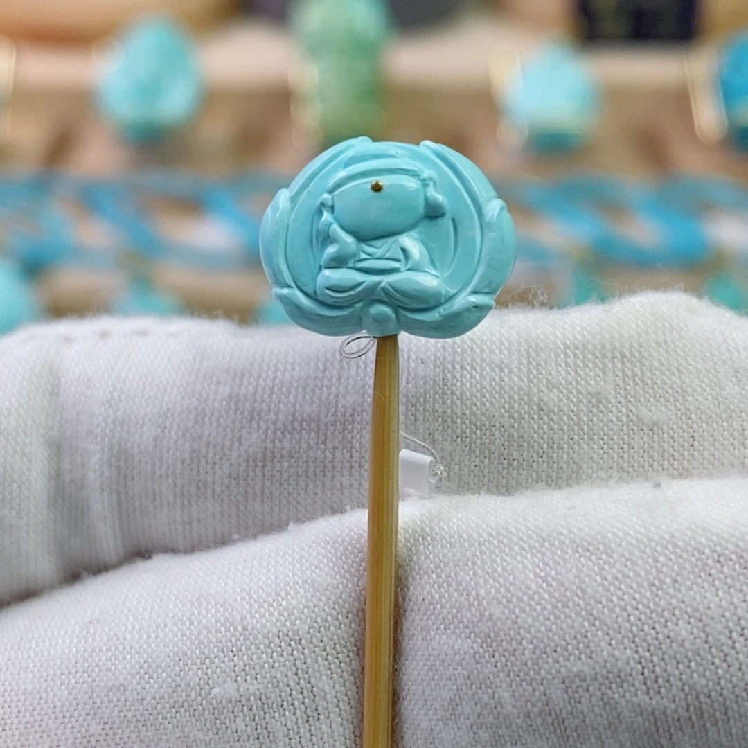 绿松石未镶嵌珠宝奇石