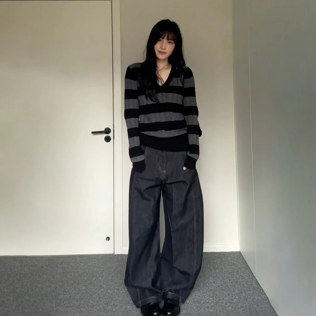 2026春秋新款复古撞色v领毛衣女修身海马毛条纹打底针织衫短上衣