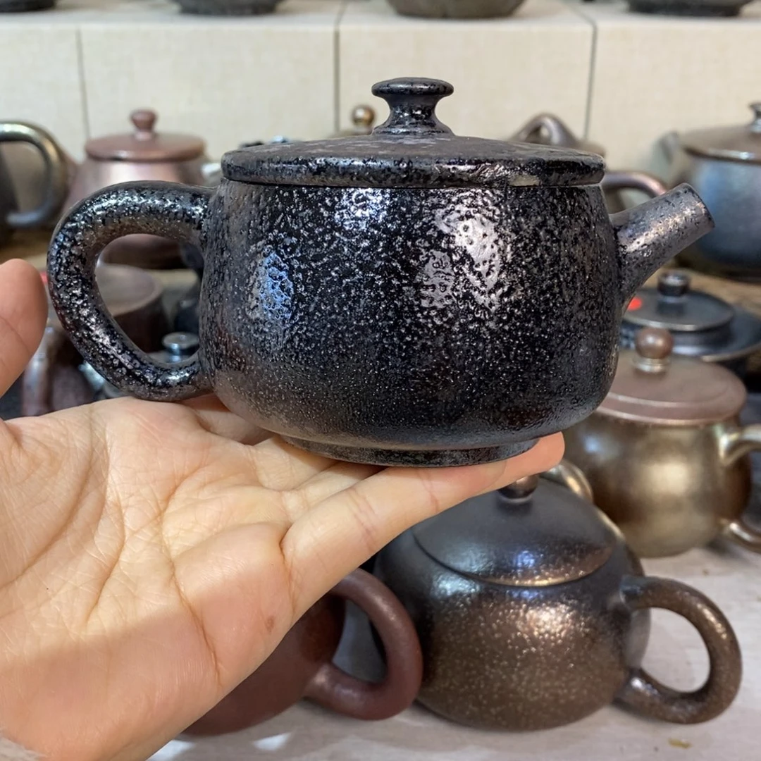 杨***索云南建水紫陶柴烧壶