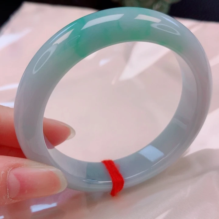 翡翠未镶嵌手镯52圈