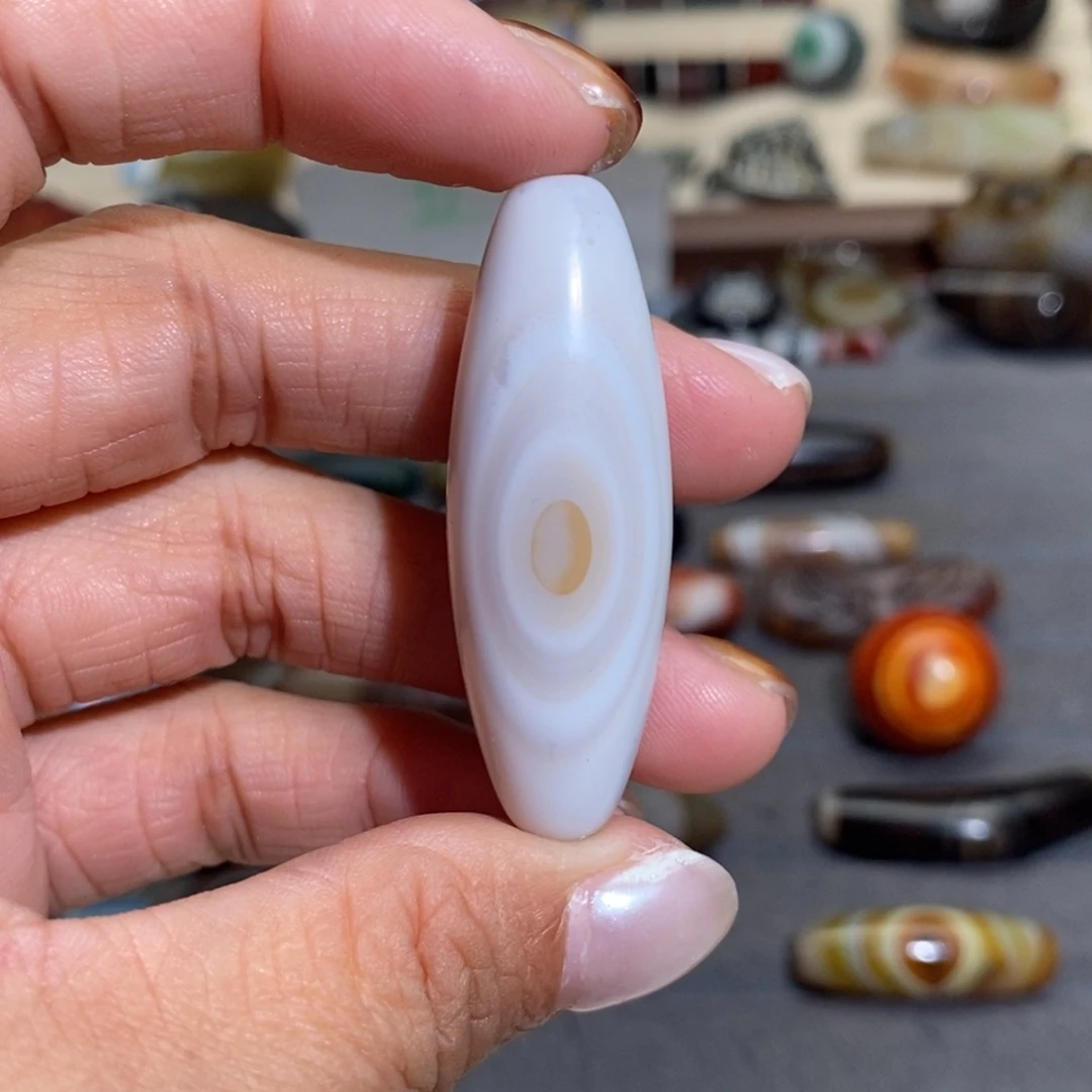 默***酒玛瑙/玉髓未镶嵌手链