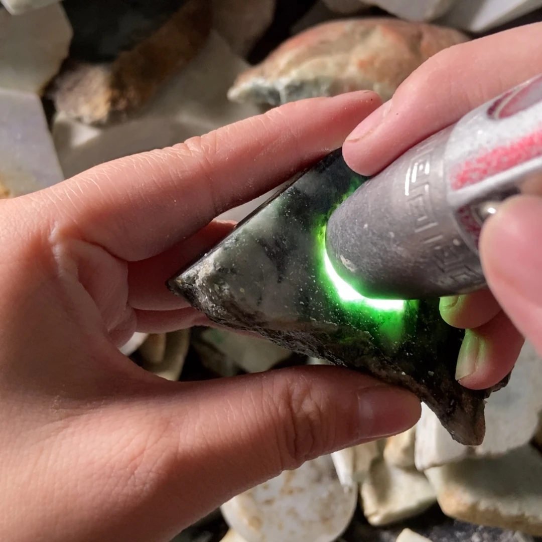 未镶嵌挂件翡翠天然翡翠