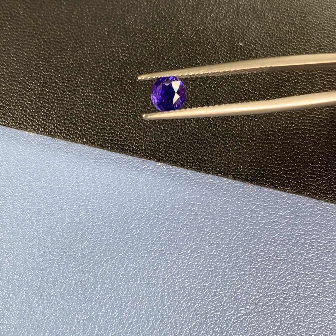 蓝宝石裸石未镶嵌1.06 斯里兰卡 无烧