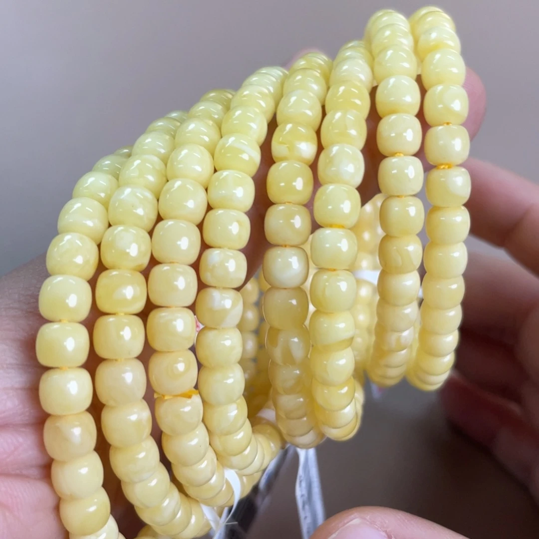 蜜蜡裸石未镶嵌113多样性发其一