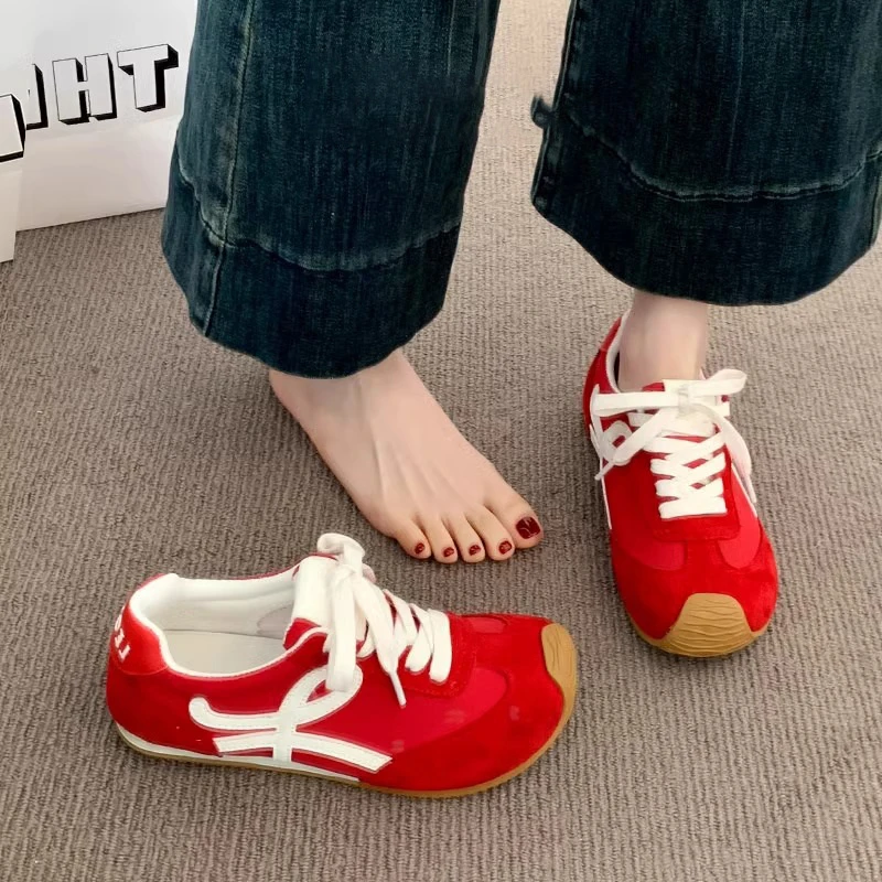 复古平底阿甘德训鞋女2025年新款春季防滑时尚休闲运动百搭小白鞋