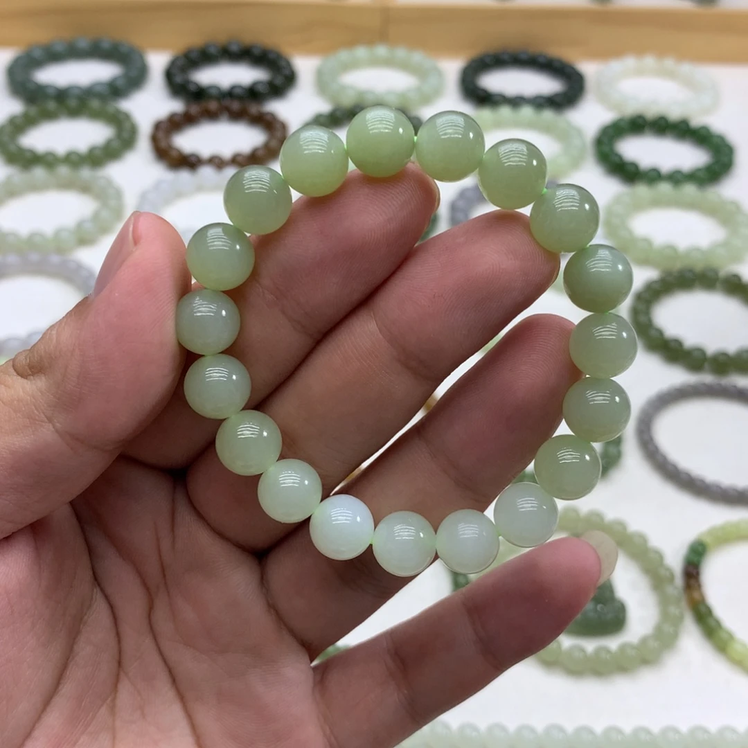 手串未镶嵌和田玉（渐变10）