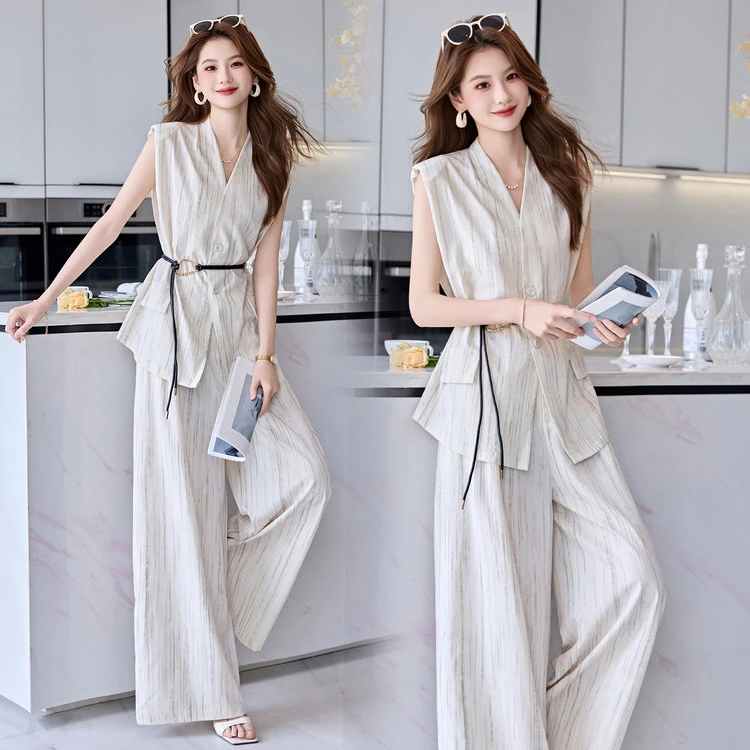 2025夏季时尚女装套装营造夏日时尚氛围通勤风休闲范清新风