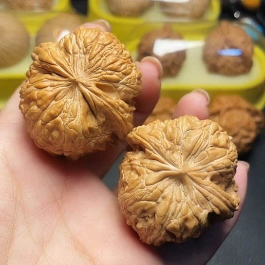 文玩核桃门墩狮子头