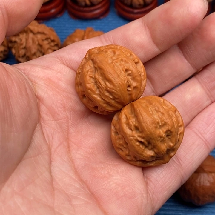 文玩核桃把件小霸王龙