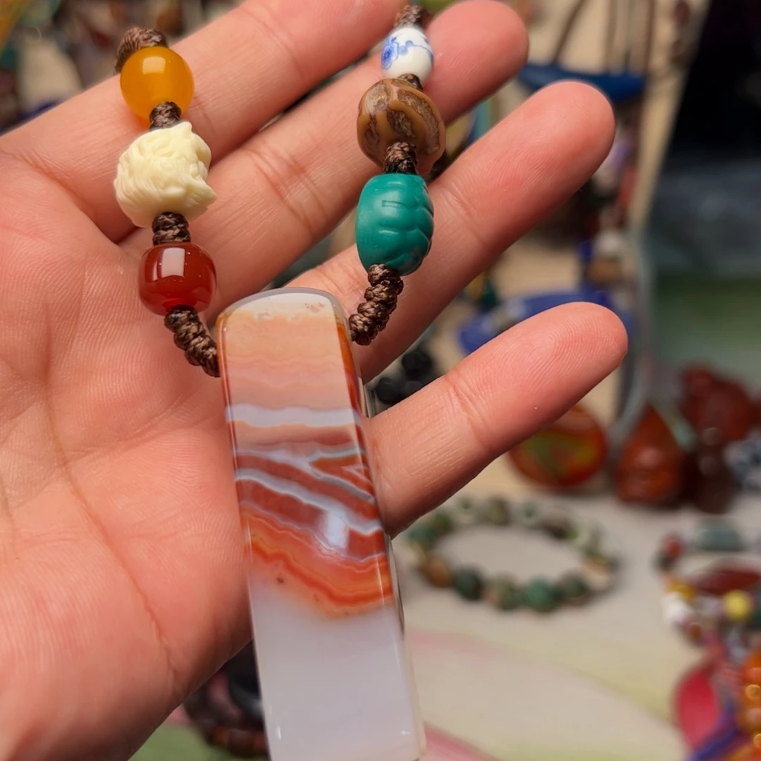 玛瑙/玉髓颈饰未镶嵌