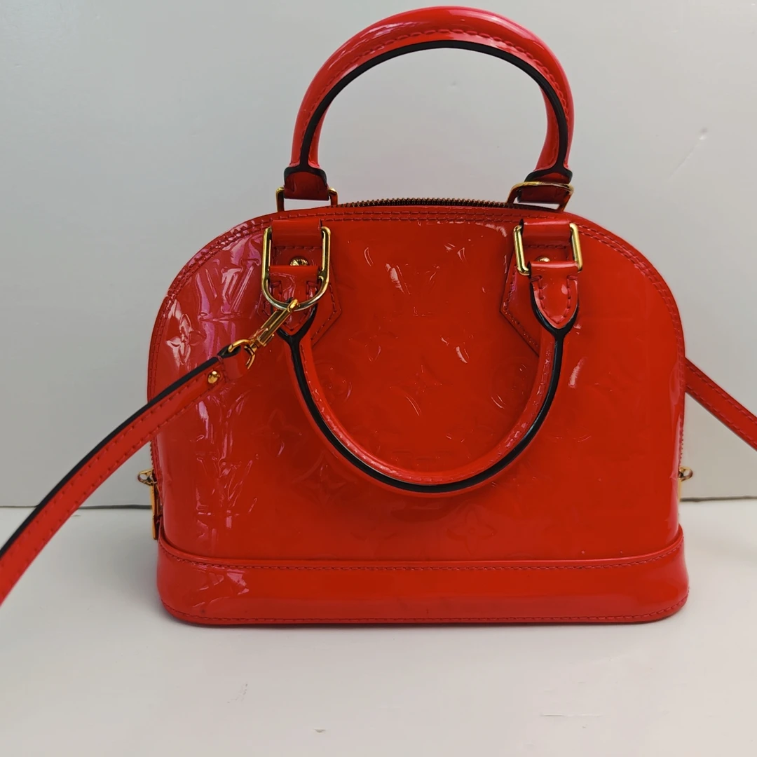 95新 LouisVuitton/路易威登 路易威登红色漆皮贝壳单肩包
