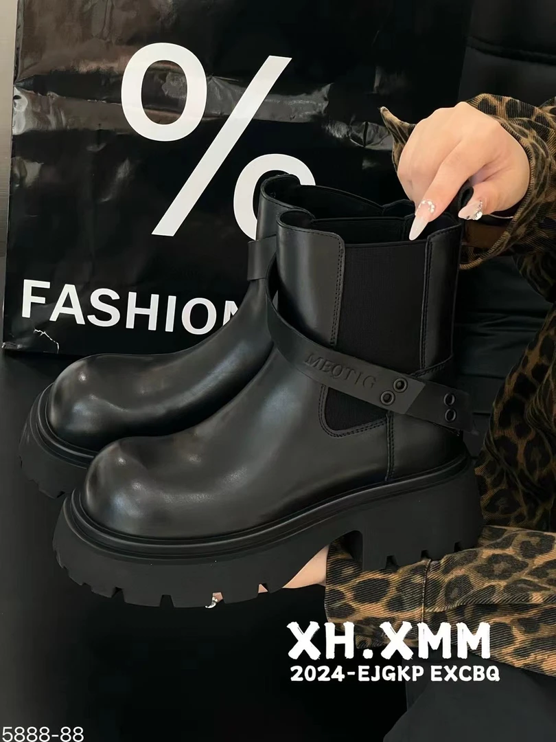 Q56厚底百搭休闲马丁靴