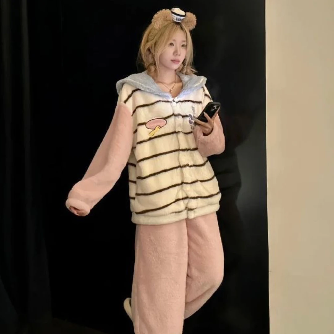 撞色条纹卡通慵懒风珊瑚绒保暖睡衣女韩版冬季套装可外穿家居服