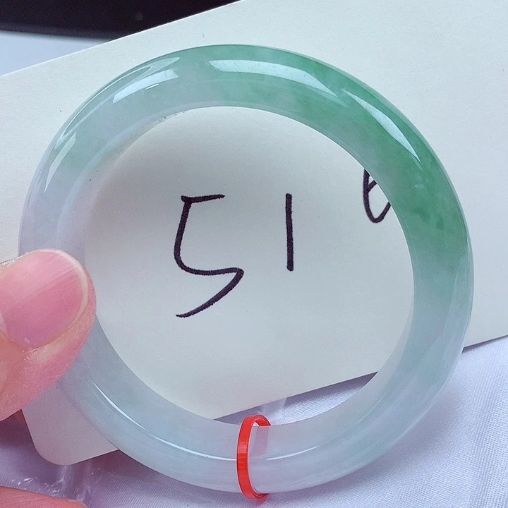 翡翠未镶嵌手镯翡翠