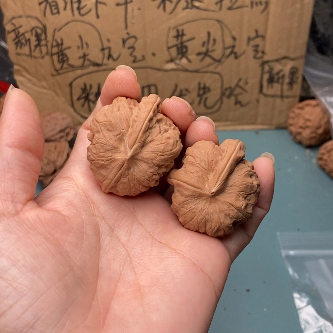 地***婆吊坠文玩核桃达摩异形130