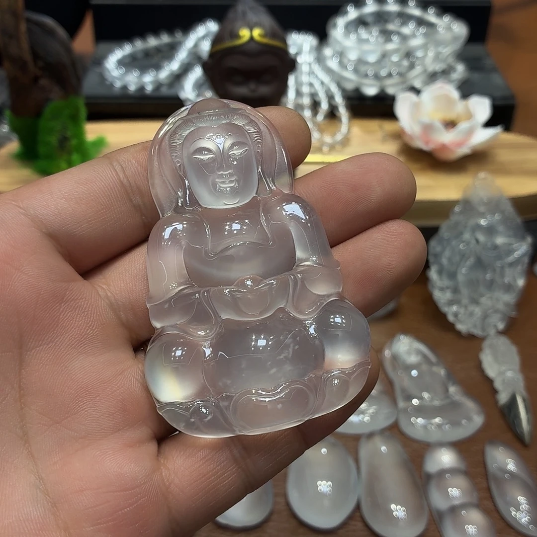 神***赐石英质玉未镶嵌石英质玉观音吊坠