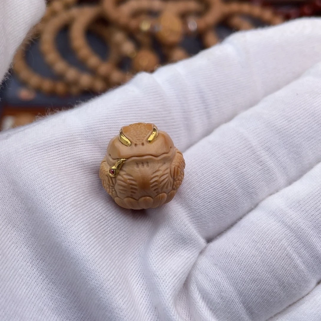 猴头核桃吊坠满工双刀文泰