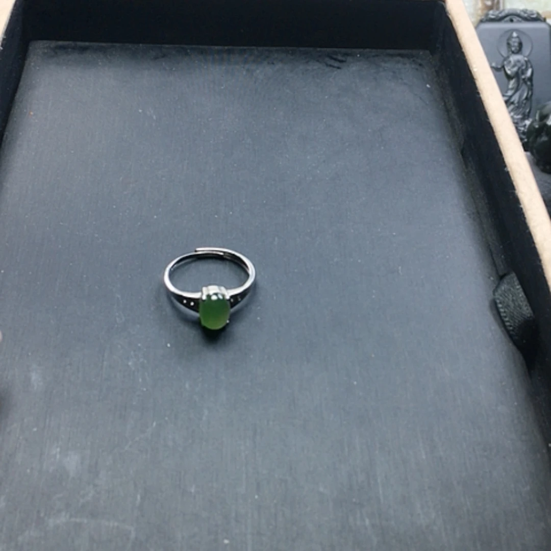 【闪购商品】和田玉戒指银S925镶嵌苏****y