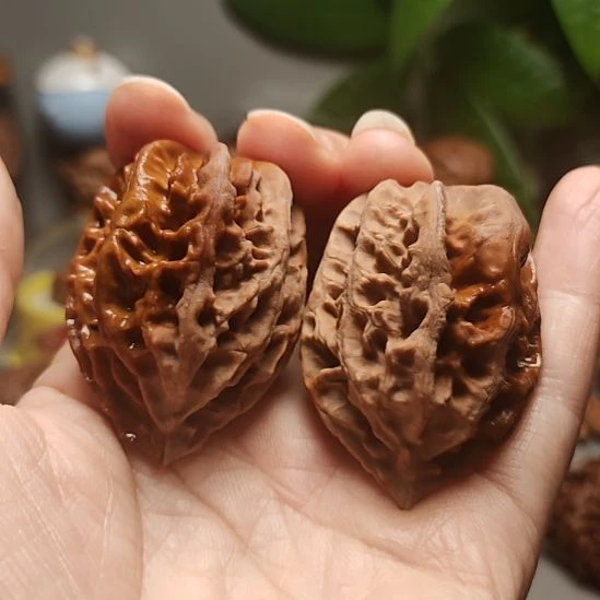 文玩核桃吊坠虎头6