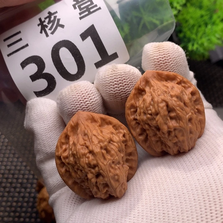 文玩核桃把件玖月33