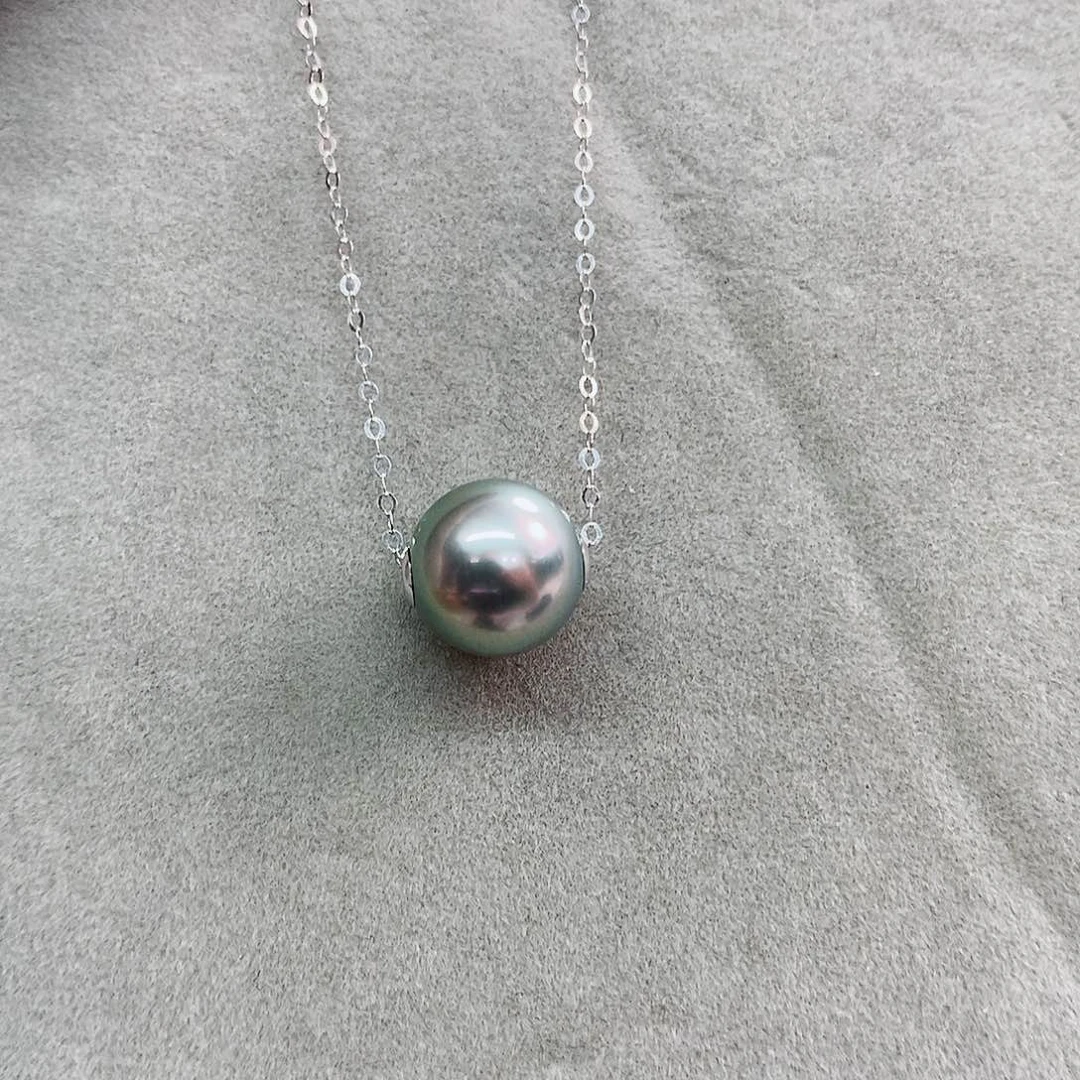 颈饰18K金镶嵌海水珍珠9-10