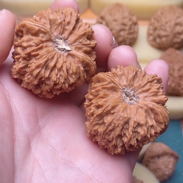 把件文玩核桃40爆肉大凹底137