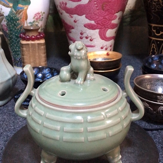 瓷片瓷器一件，品相完好