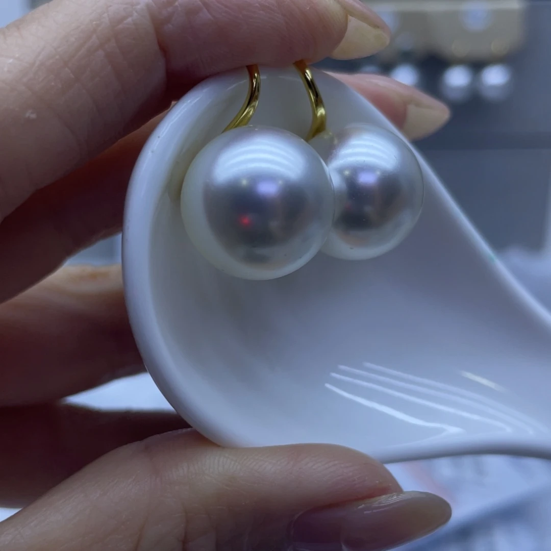 18K金镶嵌耳饰淡水珍珠