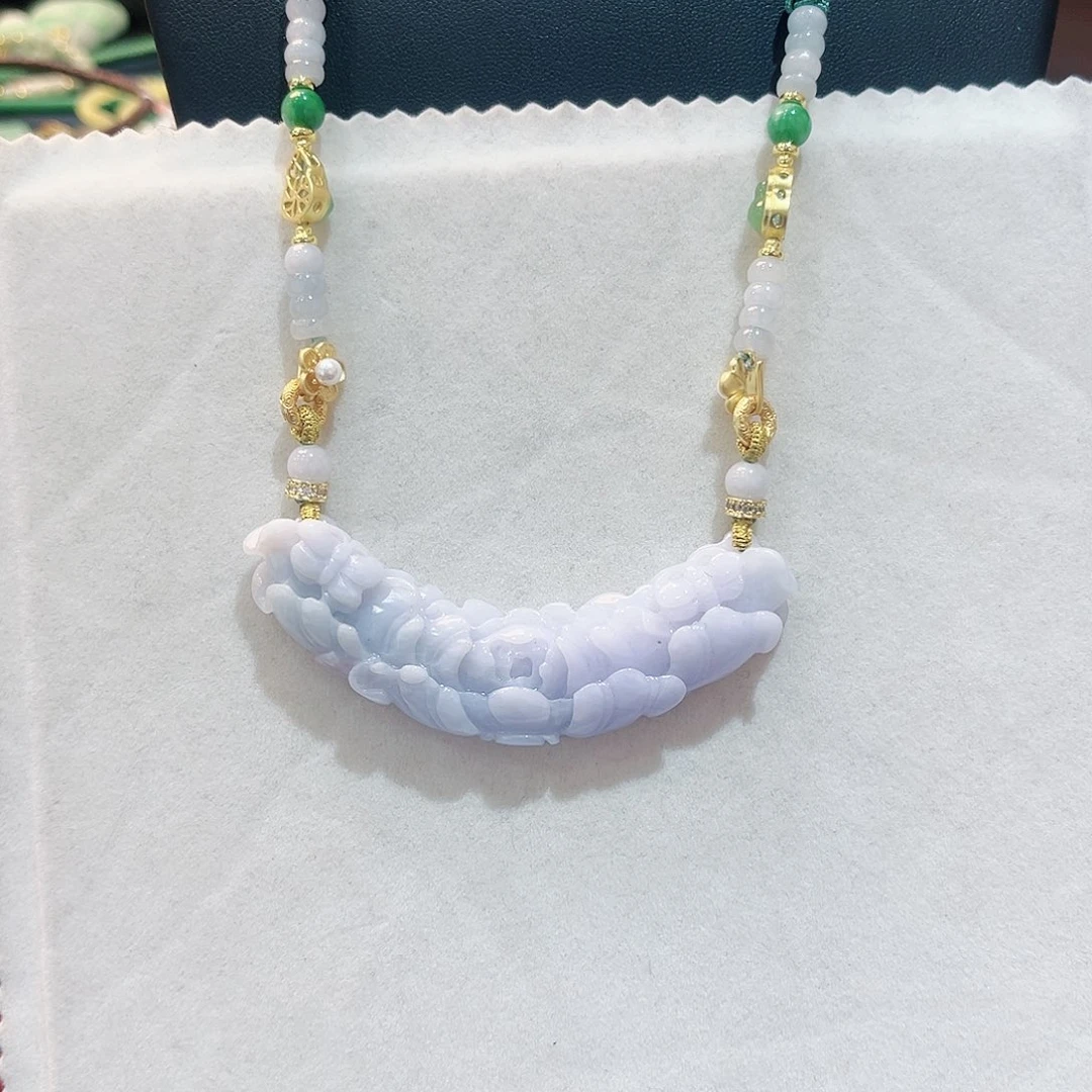 翡翠颈饰未镶嵌花**?吊坠