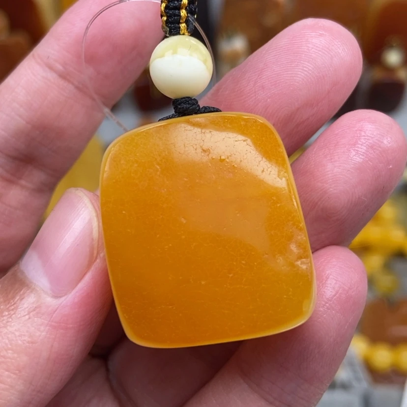 【闪购商品】未镶嵌颈饰琥珀