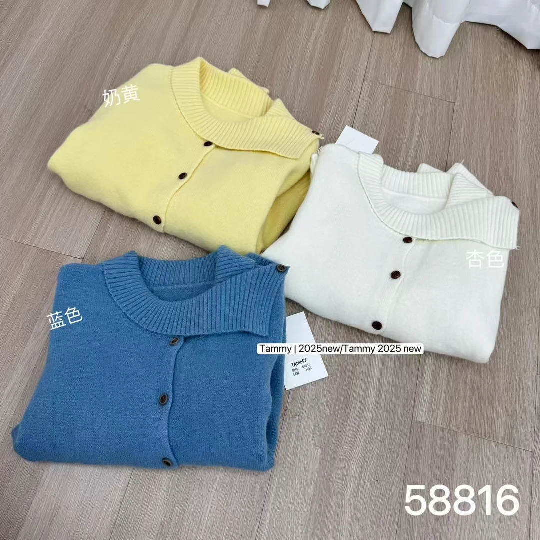 58816  不规则领口针织上衣 泰蜜