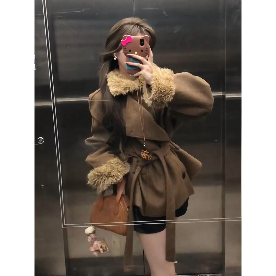 毛领加厚呢子大衣女冬季巨好看绑带收腰夹棉毛呢外套短裤两件套装