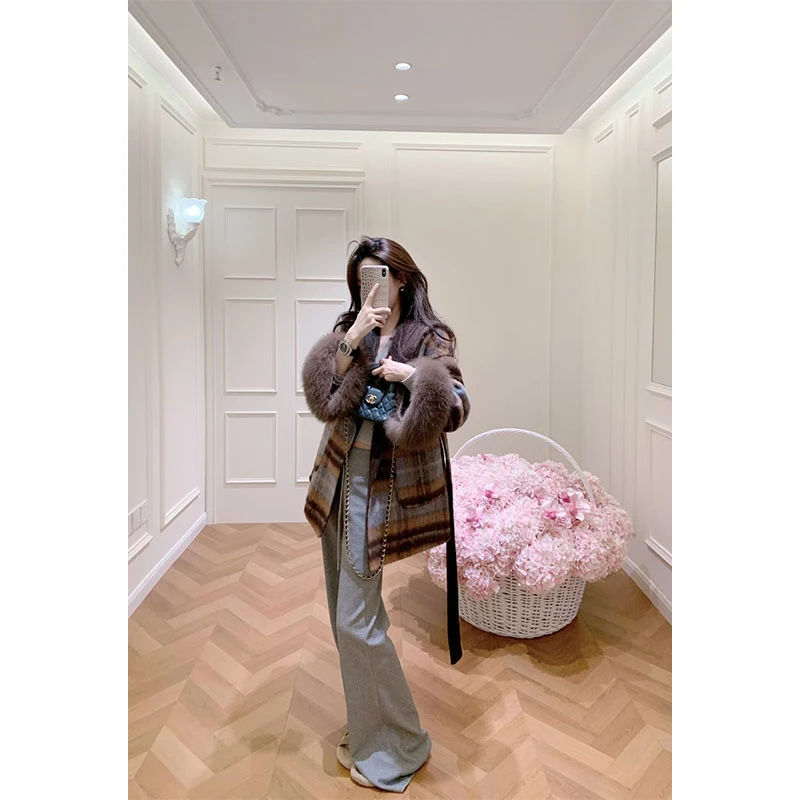 2025秋冬保暖时尚洋气修身毛毛长袖外套上衣高腰垂感休闲裤套装女