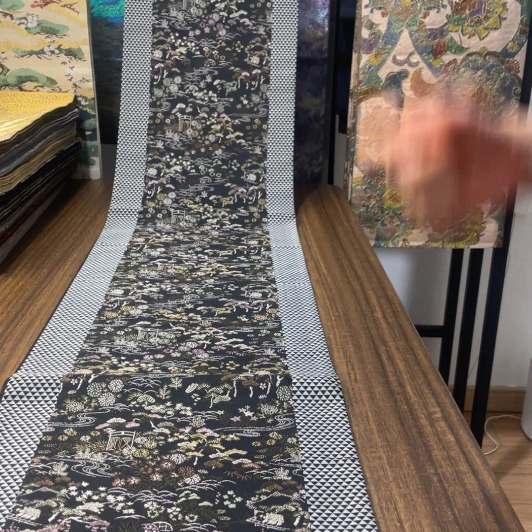 织绣46 唐锦西阵织桌旗