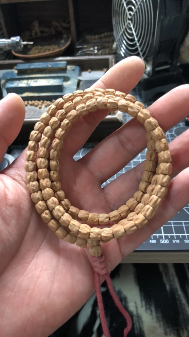 热振多棱顺方块纹柏香籽文玩长串