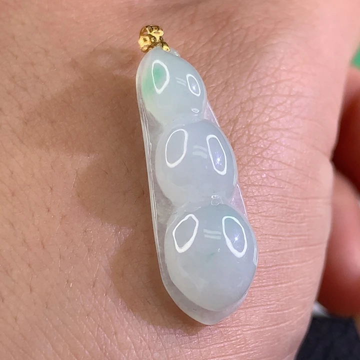 翡翠18K金镶嵌颈饰翡翠