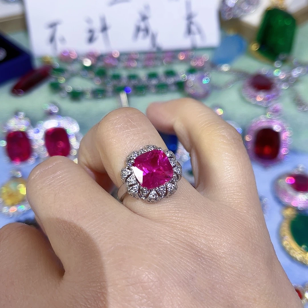 花岗石钨金璀璨夺目
