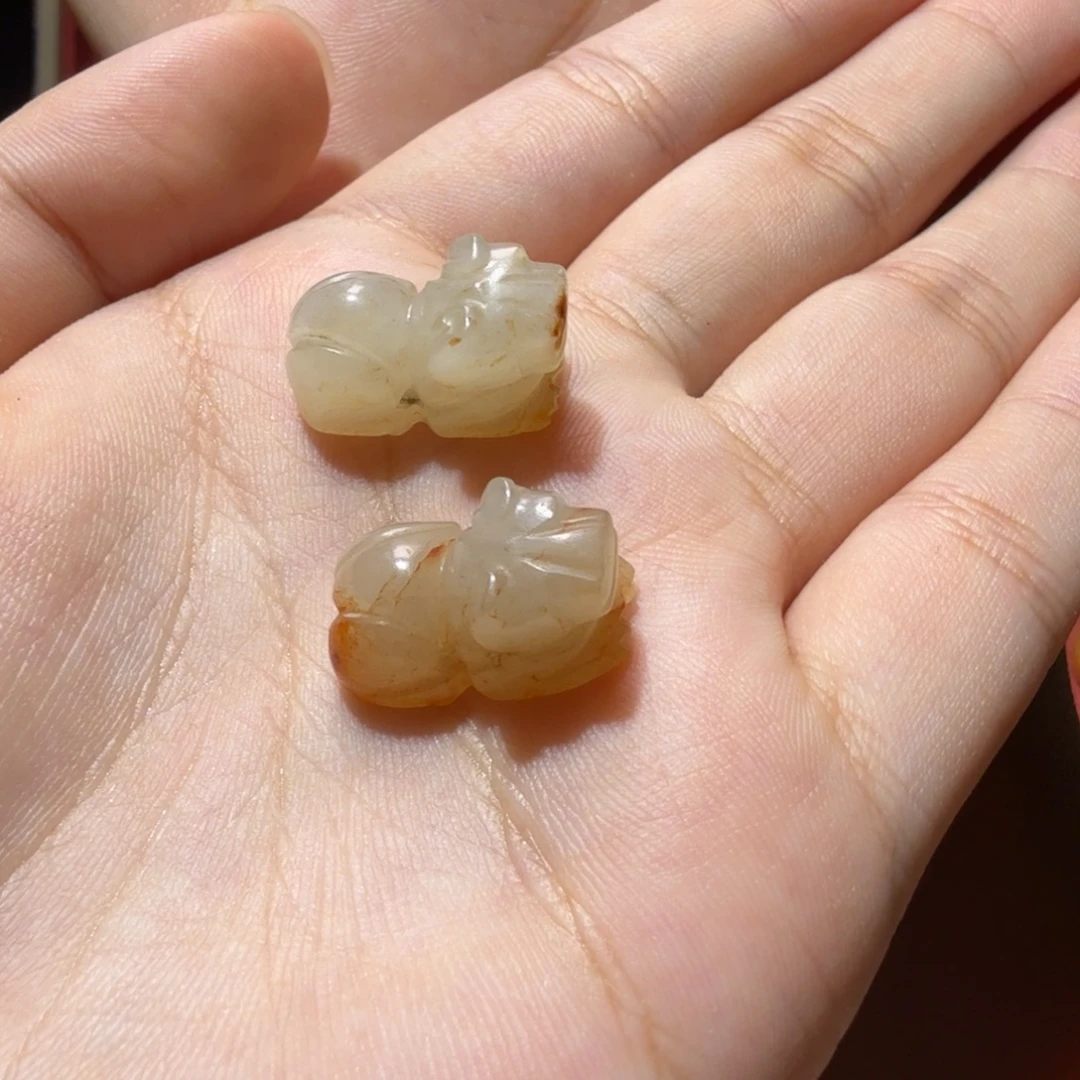 留***余瓷片精品购物中心位于