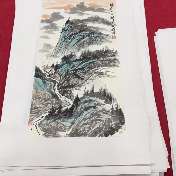 国画花鸟等图案为一体而得